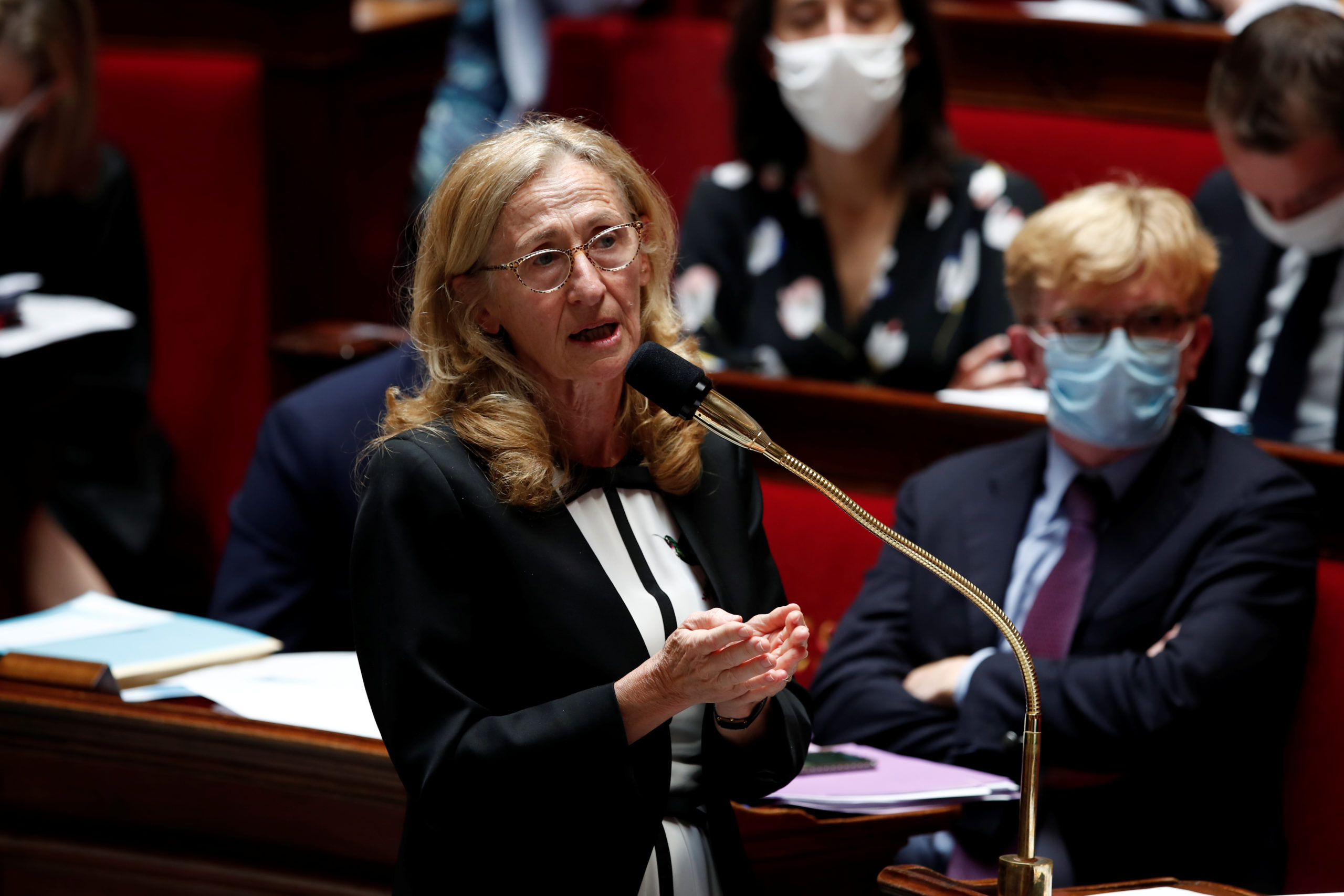 France/Ecoutes: Belloubet ordonne une inspection sur l'enquête du PNF