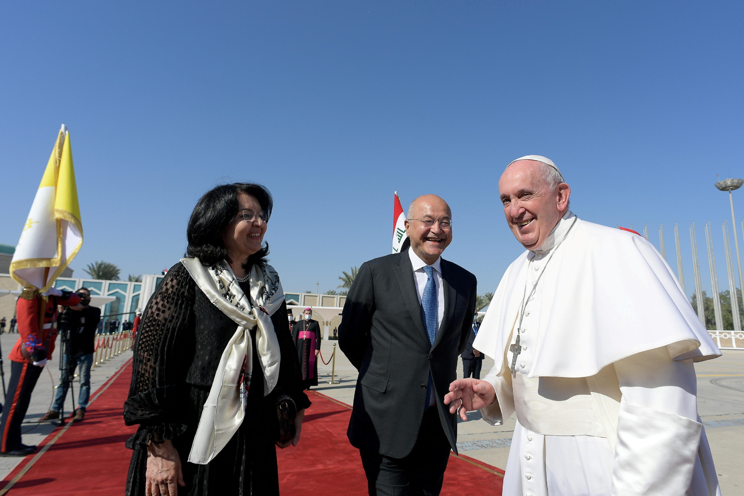 Le pape François termine sa visite historique en Irak