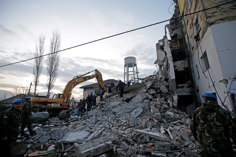 Un séisme de magnitude 6,4 secoue l'Albanie, au moins 13 morts