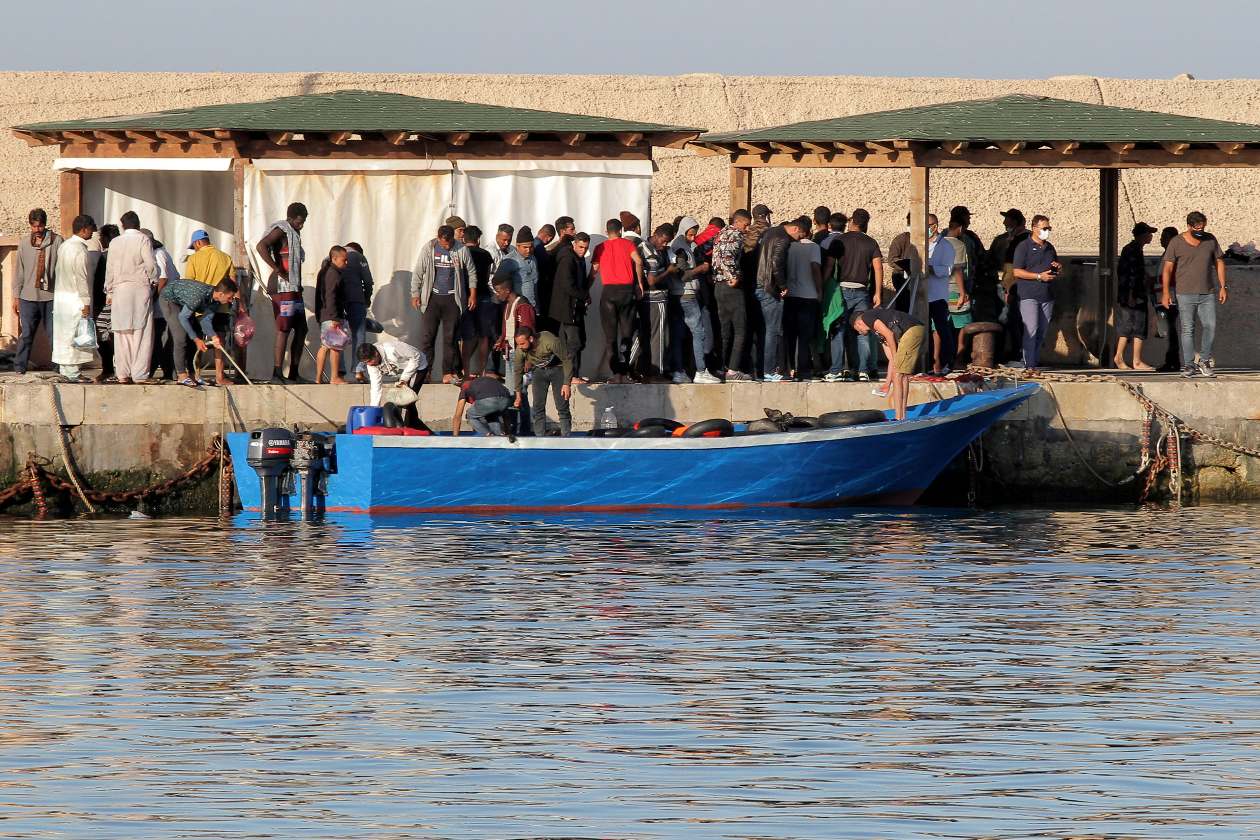 Une nouvelle vague de migrants submerge l'île italienne de Lampedusa